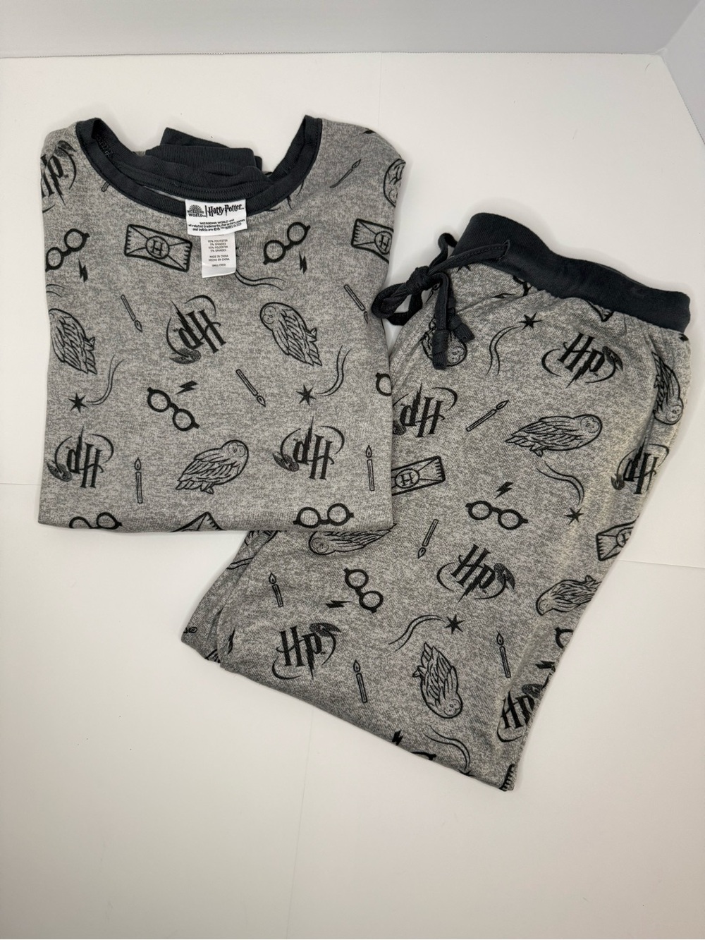 Warner Bros. Gray Harry Potter Icon Print Pajama Set